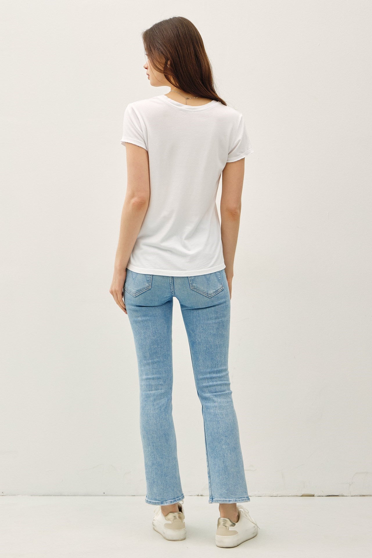 ULTRA SOFT V-NECK BASIC TEE-Off White