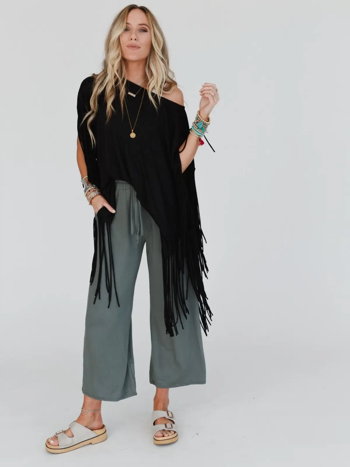 Western Showstopper Fringe Top-Black