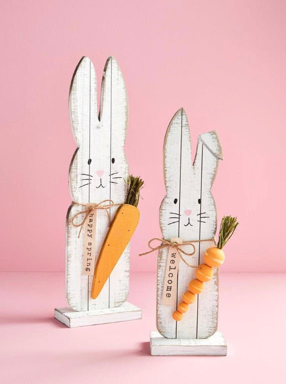 SMALL PLANKED BUNNY SITTER