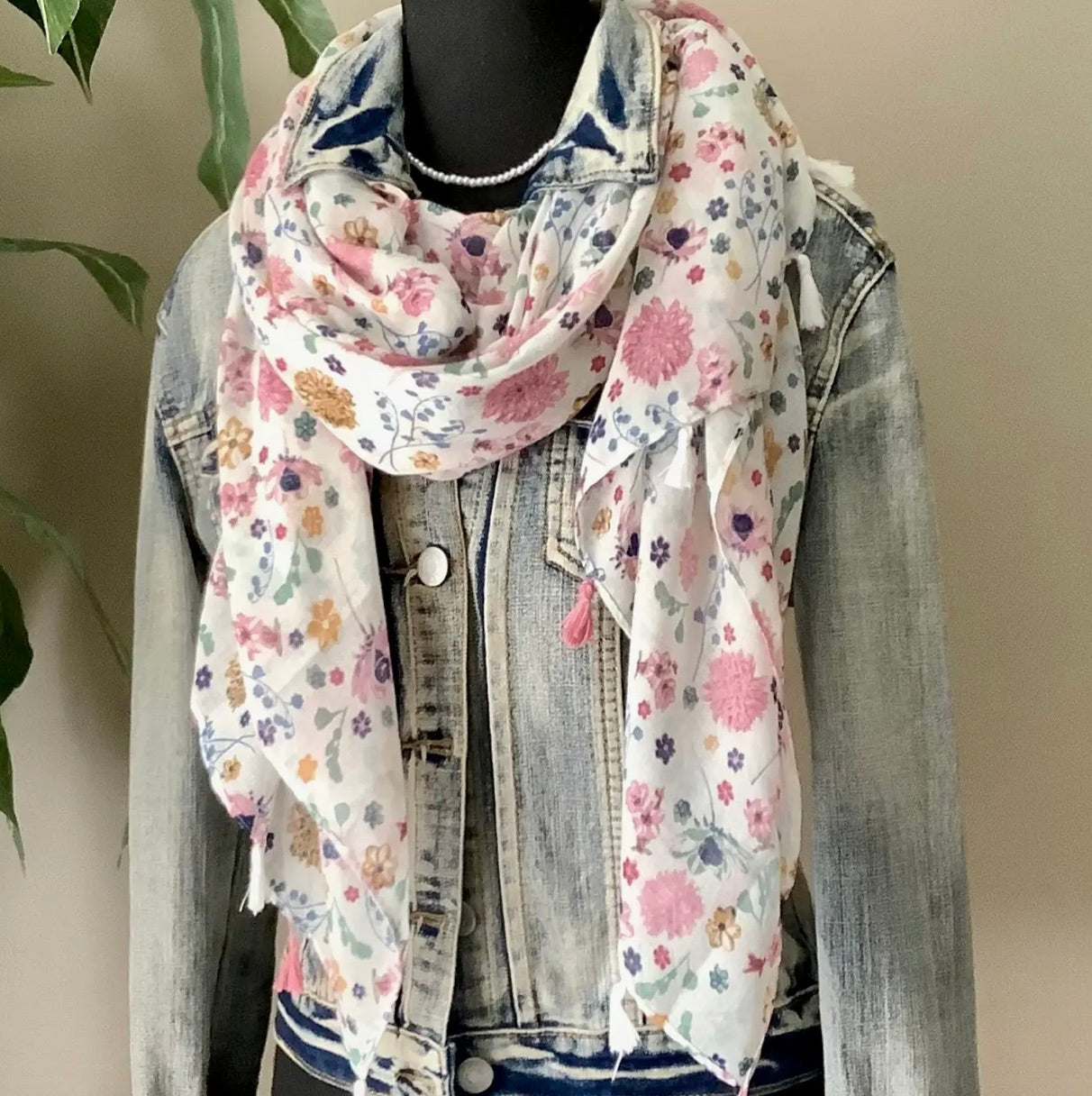 Scarf, Womens Chiffon Floral Shawl Scarf, Lightweight Scarf-Pink