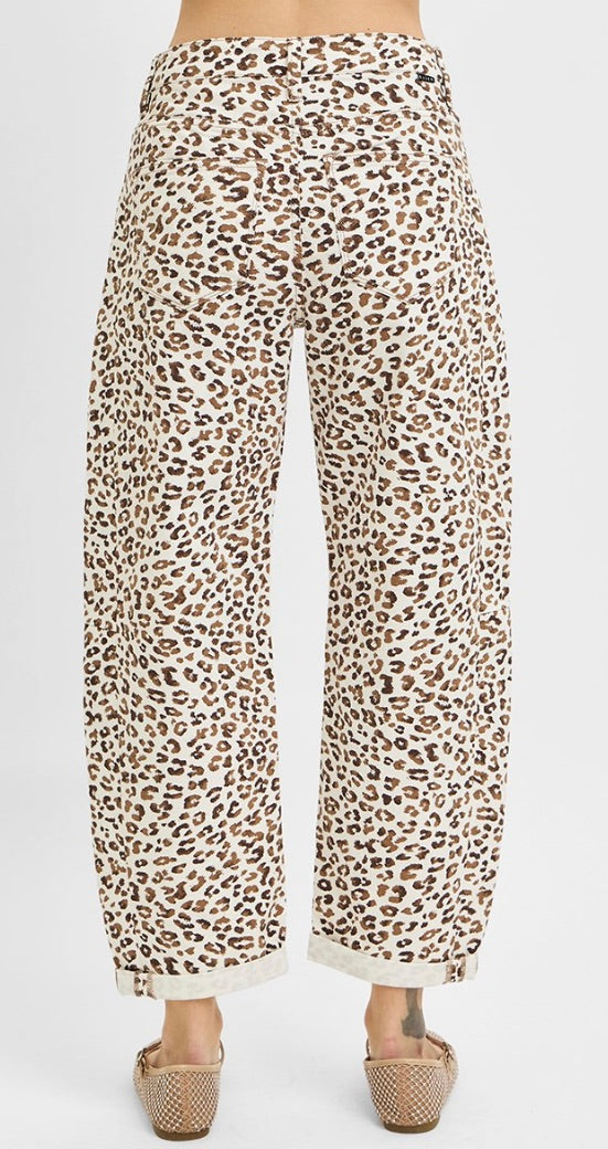 HIGH RISE CROP BARREL LEOPARD CUFFED JEANS