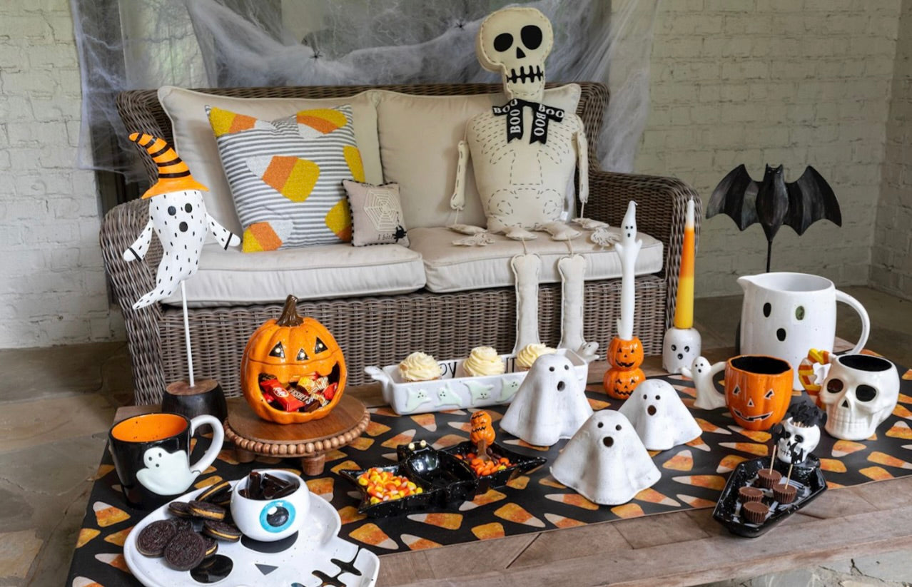 CANDY CORN HALLOWEEN PILLOW