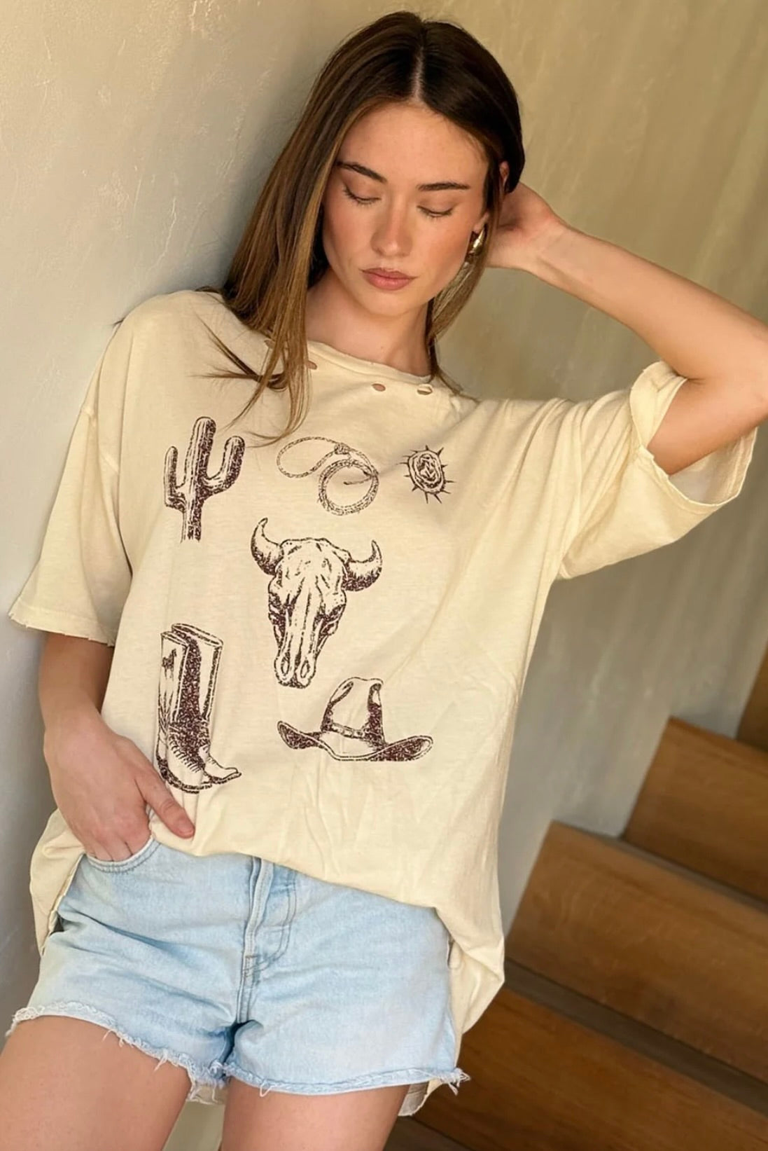 Wild West Motifs Vintage-Wash Oversize Graphic Tee-Vanilla