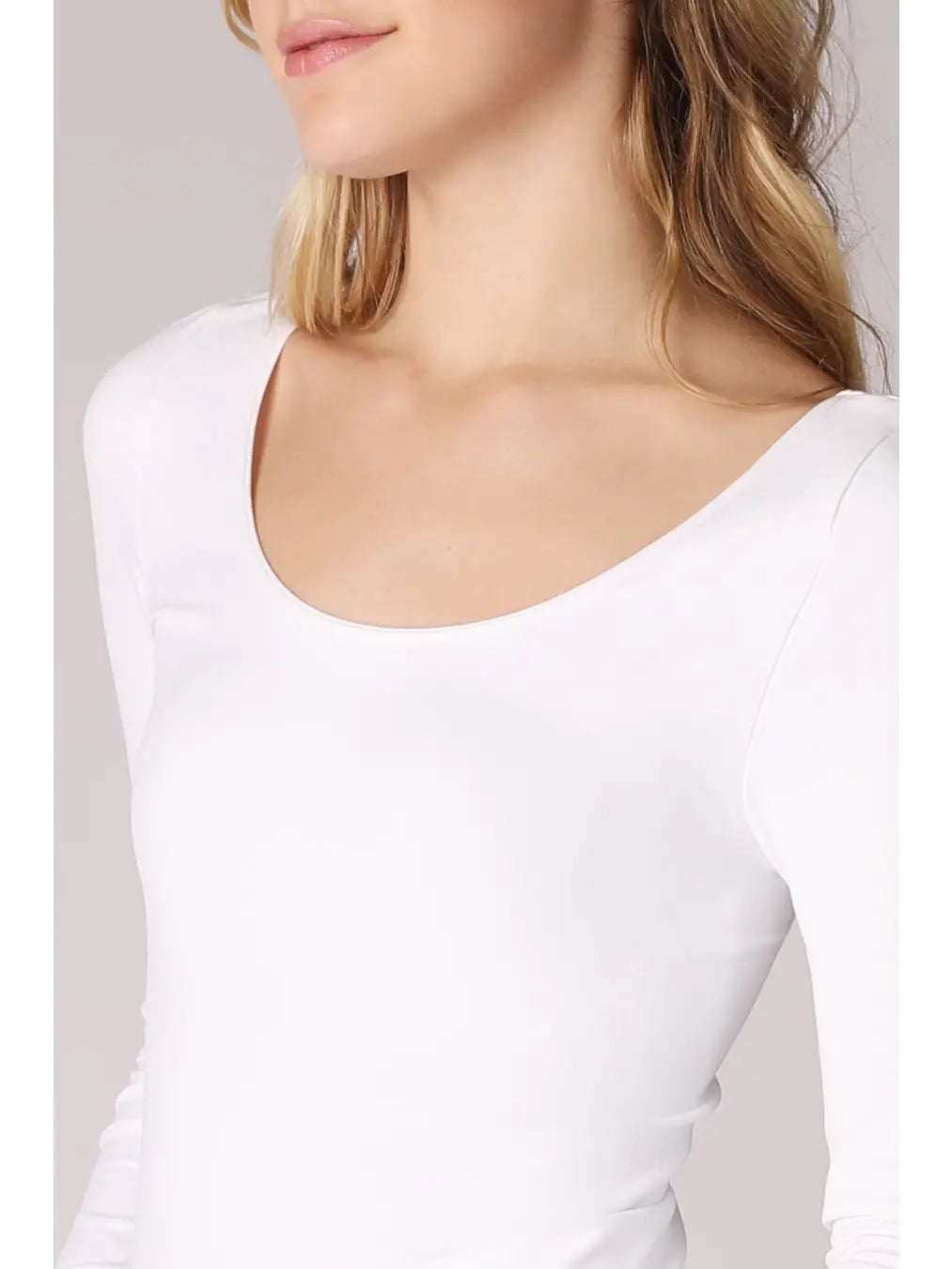 Long Sleeve Scoop Neck Top-White