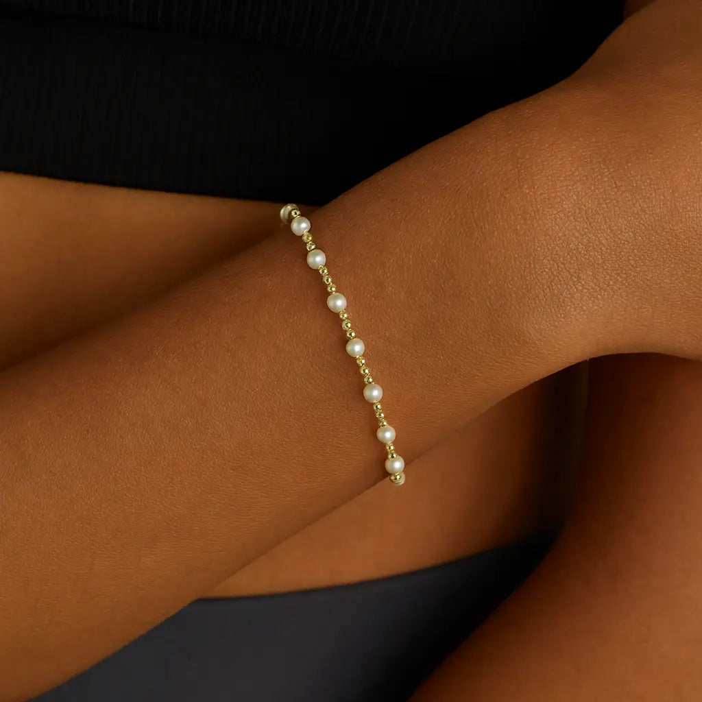 Kylar Mack 6.5" Holly Bracelet