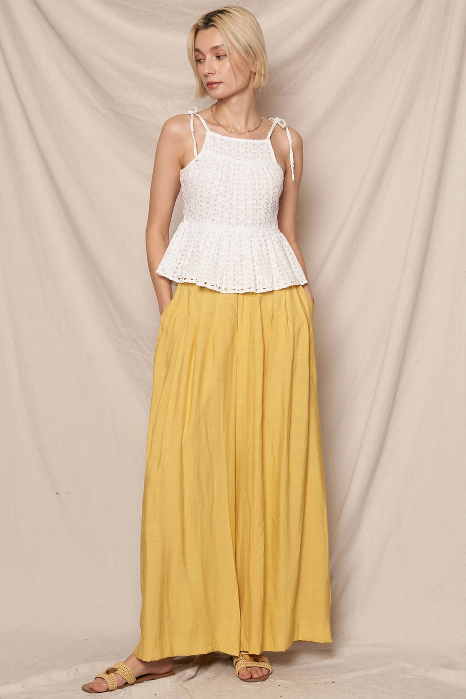 Mustard Pleated Solid Pocket Pants