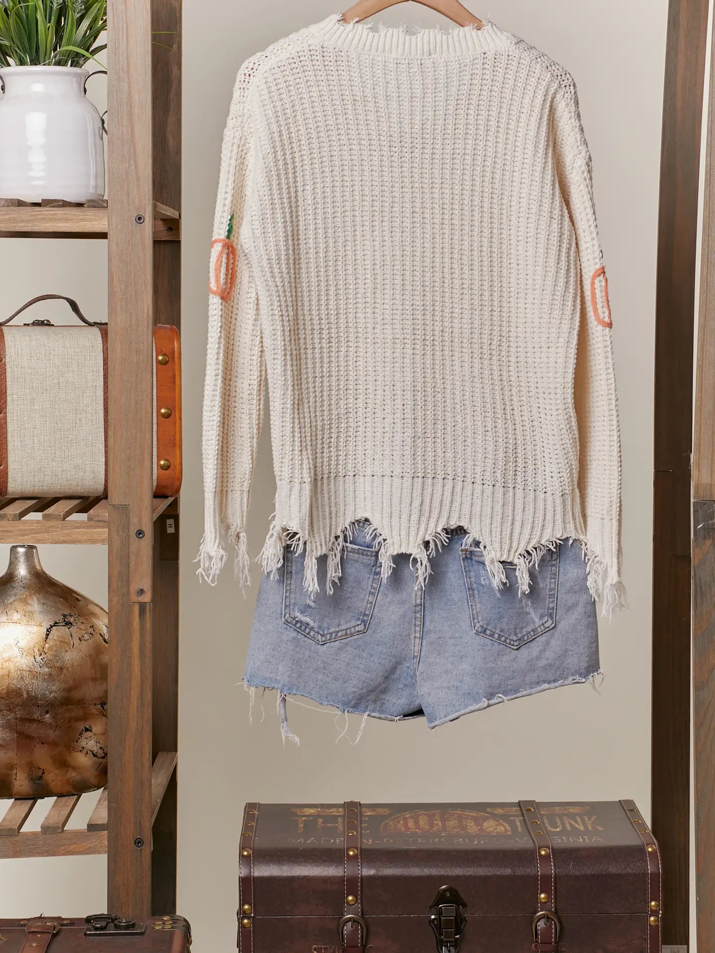 V Neck Distressed Hem Sweater with Pumpkin Patch