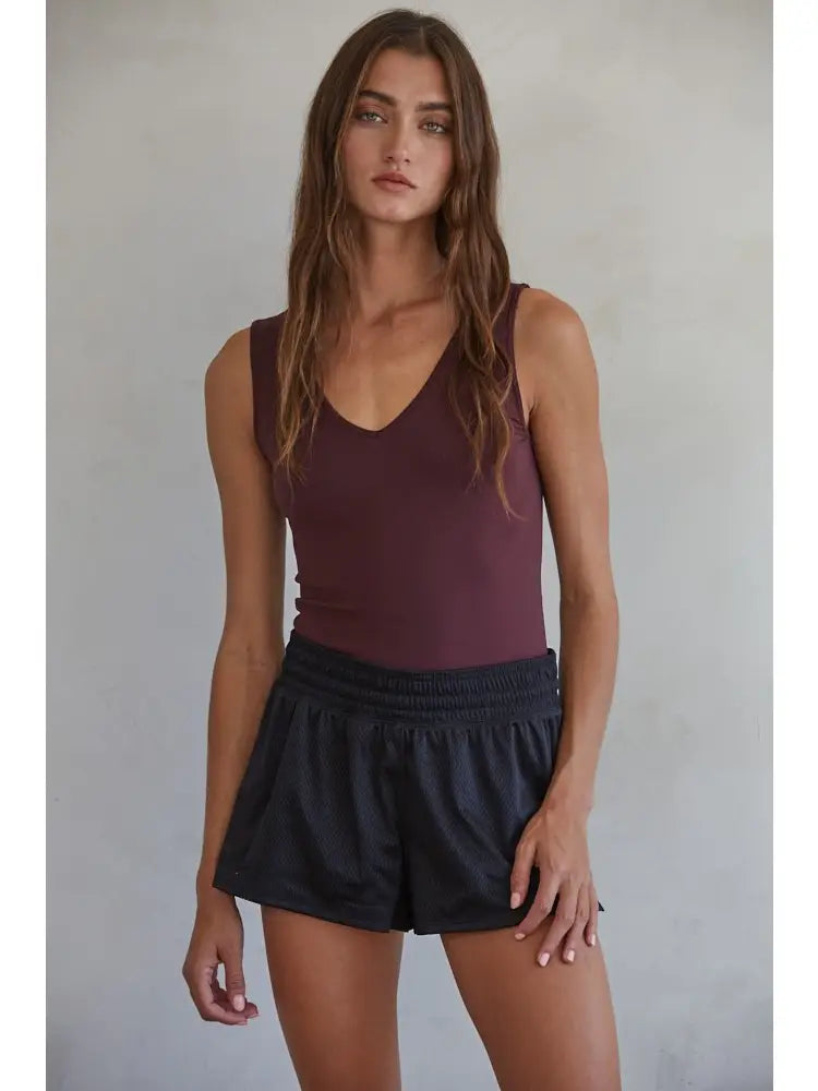 Seamless Reverse U-V Neck Tank-Casis