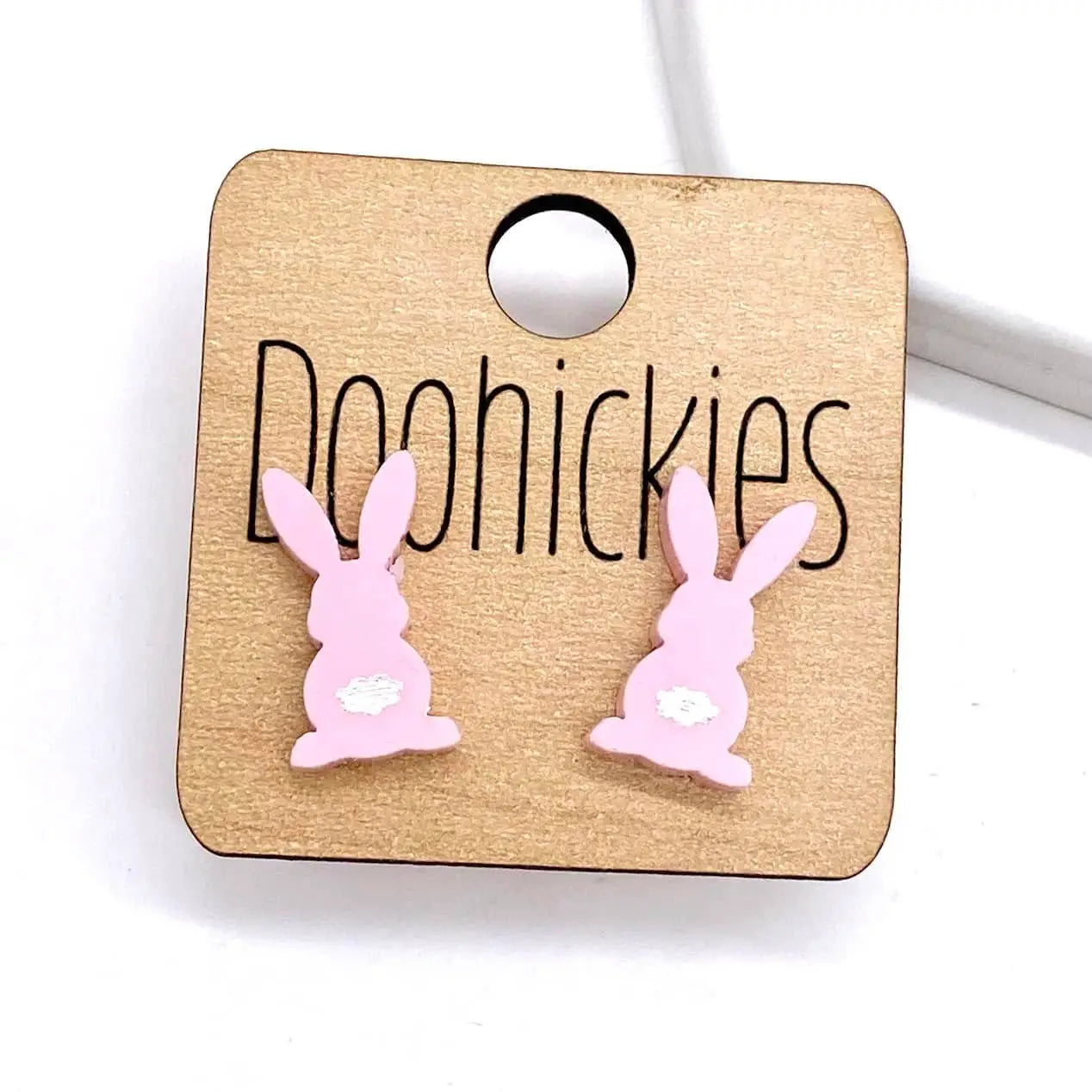 16mm Pastel Bunnies with White Tails Acrylic Studs ASST