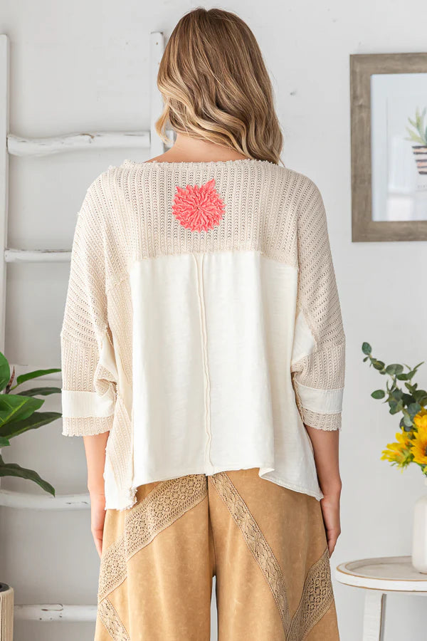 Della WASHED 3D FLOWER BOXY KNIT TOP-Cream