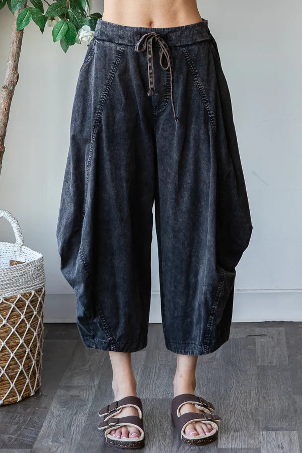 WASHED ALADIN HAREM CROPPED PANTS-Black