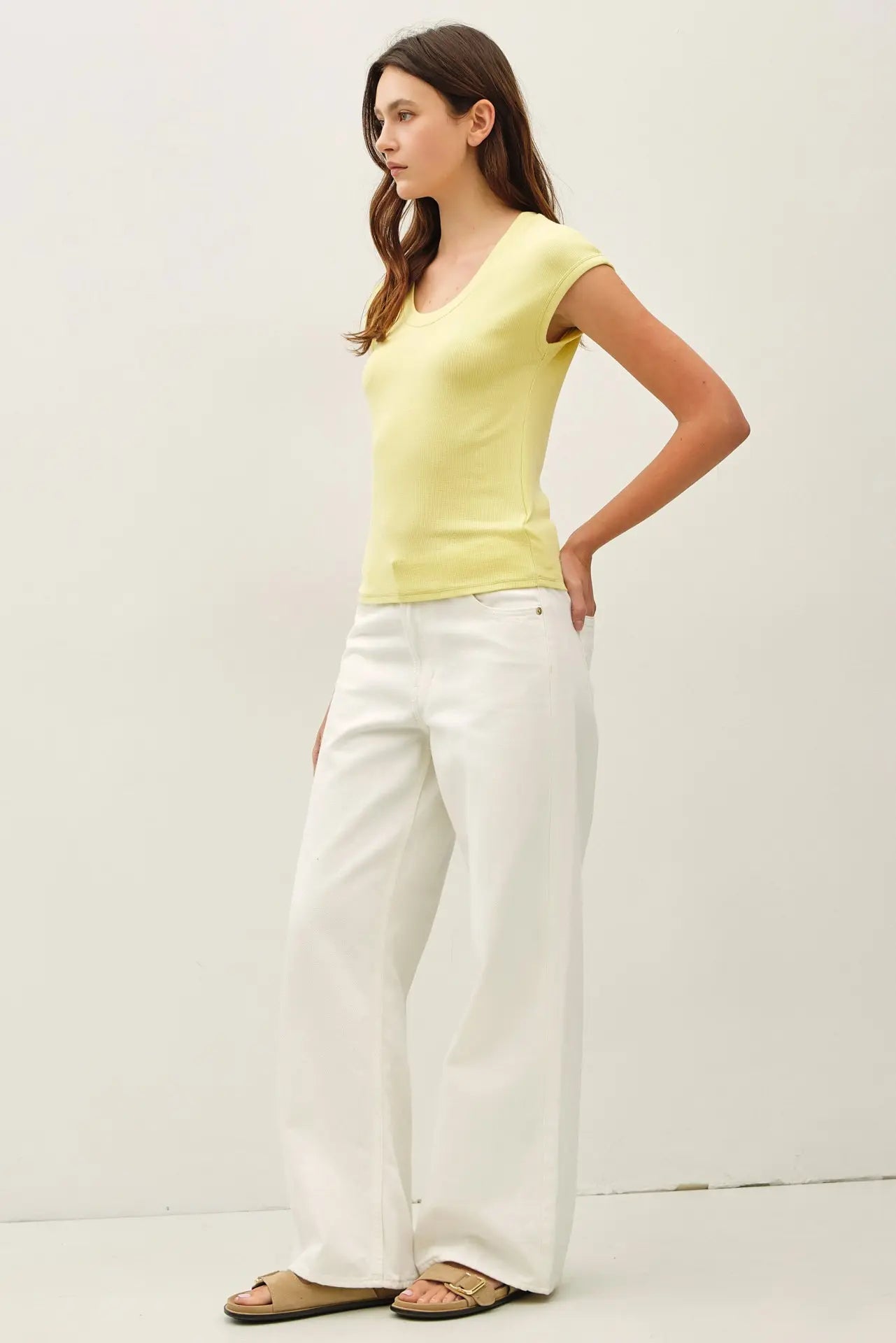 RIBBED SCOOP NECK CAP SLEEVE MODAL TOP-Acacia