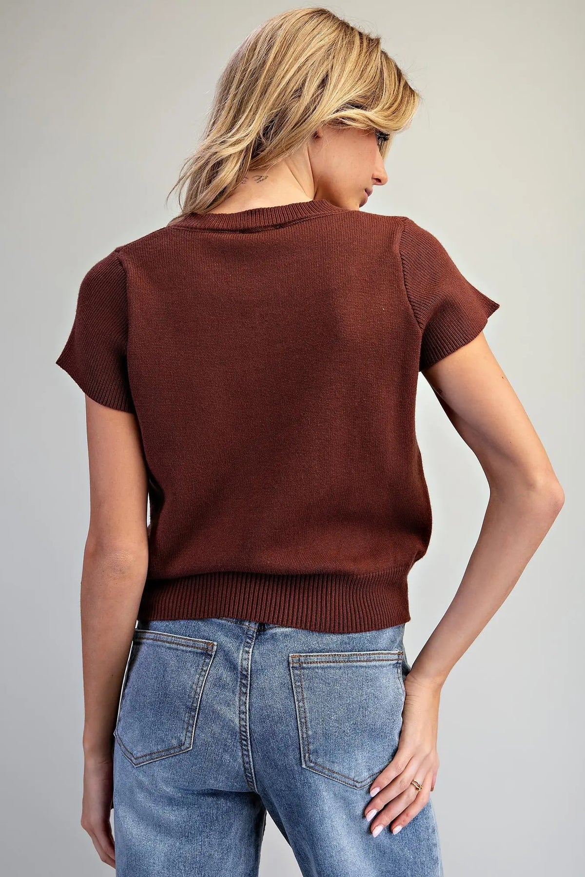 Carya Solid Short Sleeve Knit Top-Pecan Brown