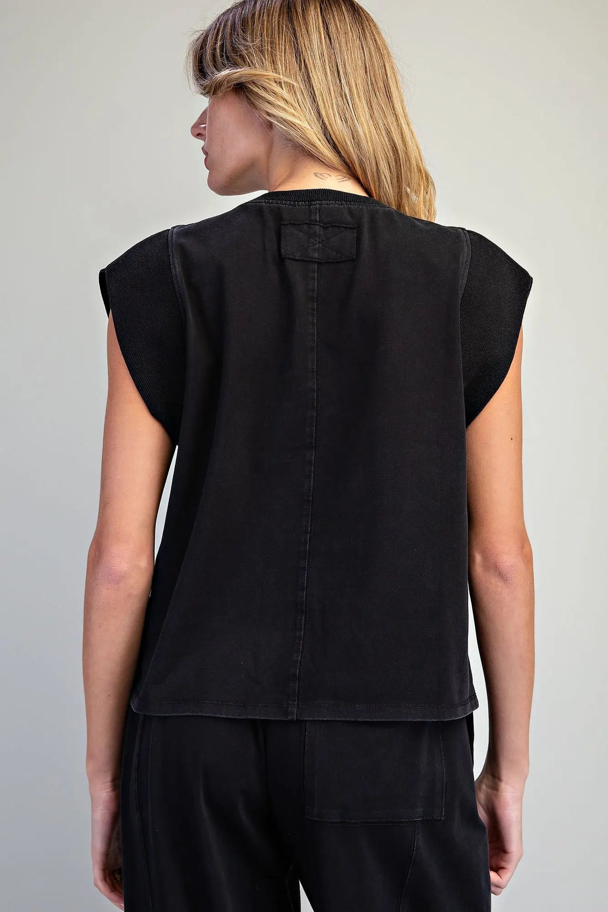 Tilly Ribbed Trim Cap Sleeve Top-Ash Black