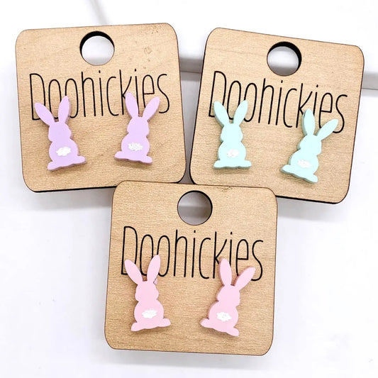 16mm Pastel Bunnies with White Tails Acrylic Studs ASST