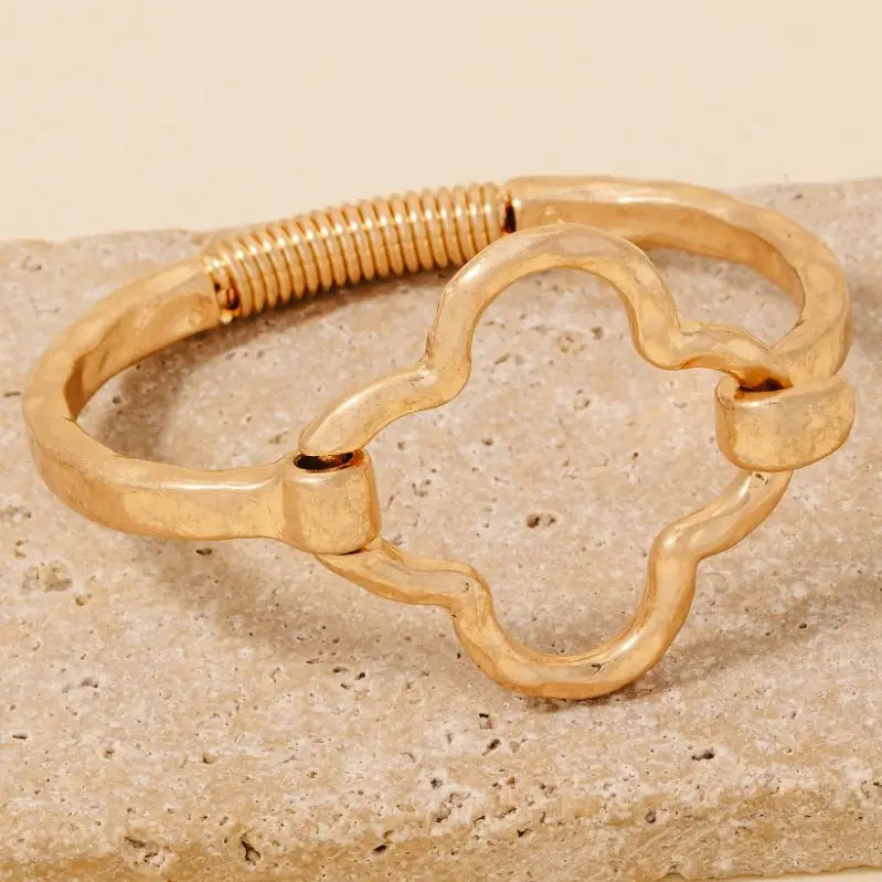 Hammered Clover Coil Spring Hook Bangle Bracelet-Gold