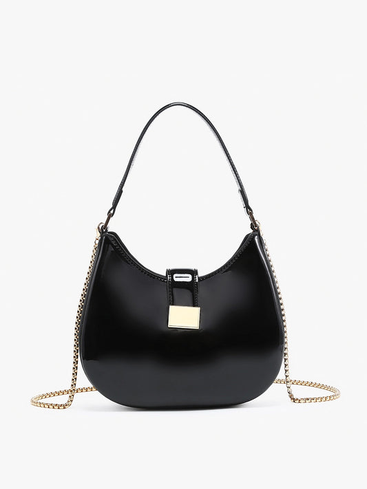 Malta Shaped Crossbody/Saddle Bag w/ Chain-Black