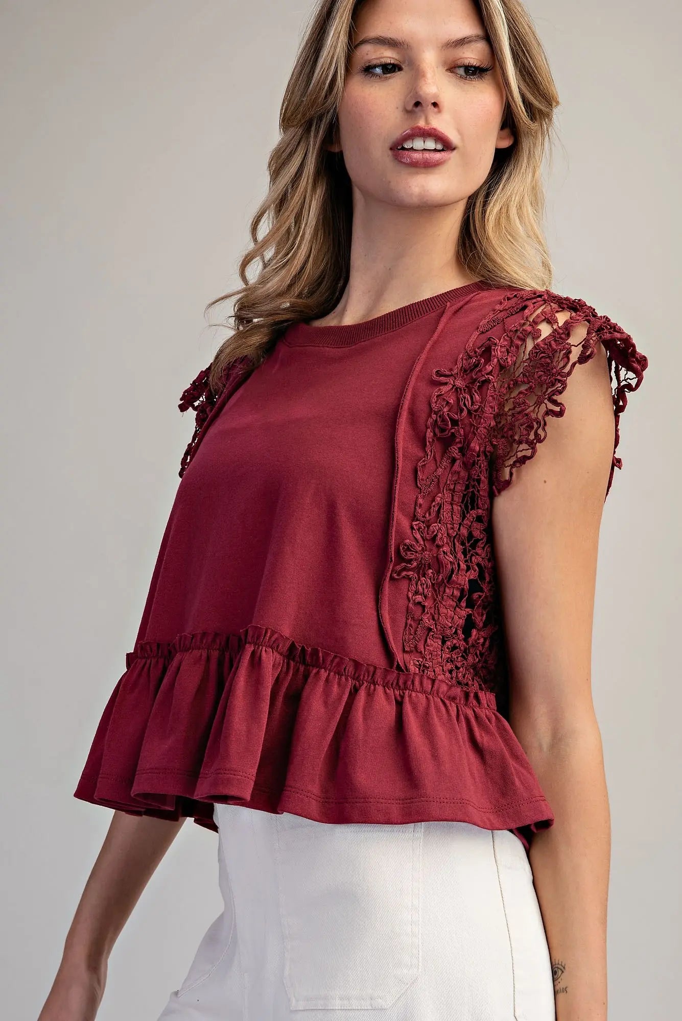 Isa Side Lace Trim Ruffle Hem Top-Wine