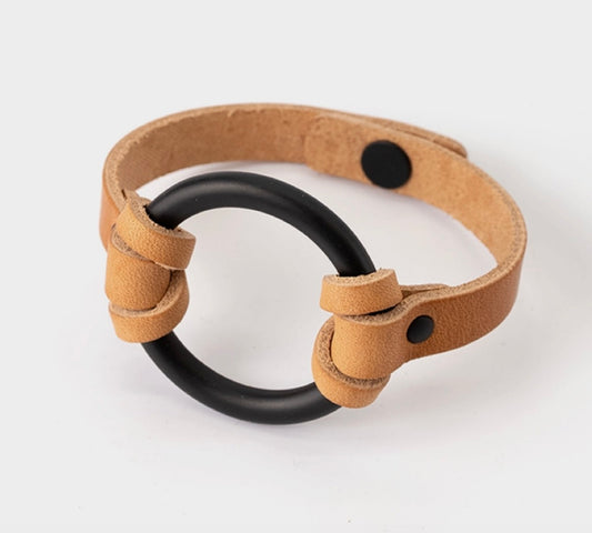 Chinati O-Ring Leather Bracelet-Natural/Black