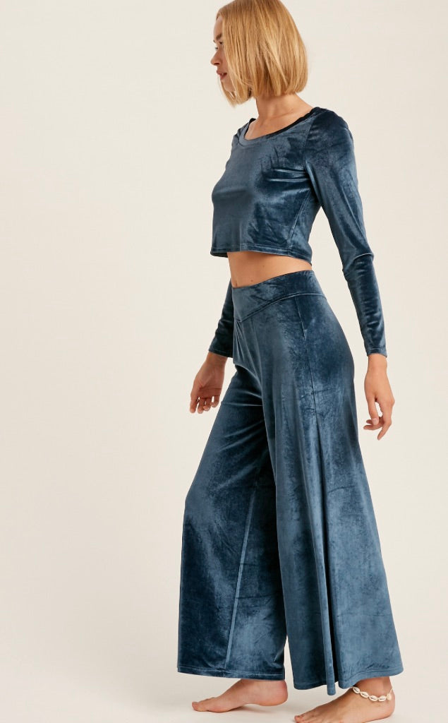 VELET WIDE NECK CROP TOP AND WIDE LEG PANTS SET-Vintage Blue