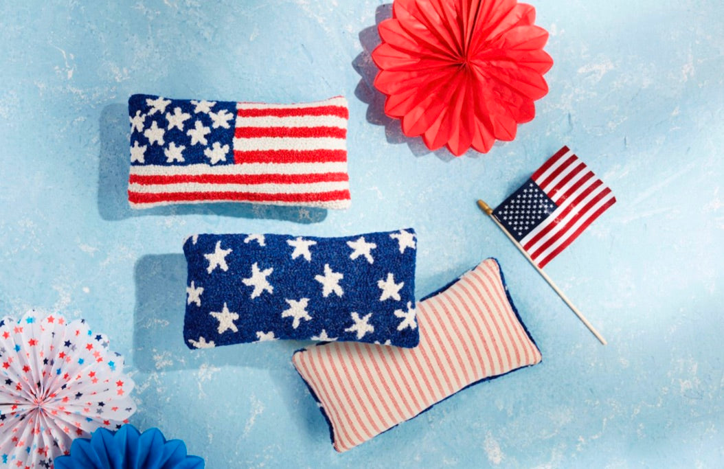 STARS HOOKED WOOL PILLOW