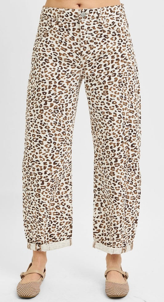 HIGH RISE CROP BARREL LEOPARD CUFFED JEANS
