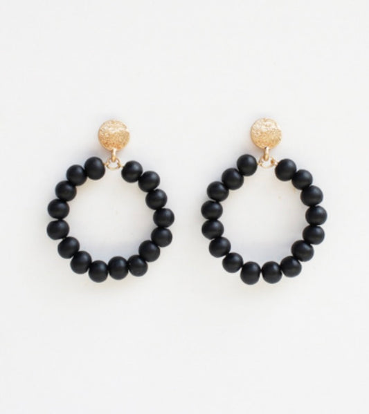 Queen Black Earrings