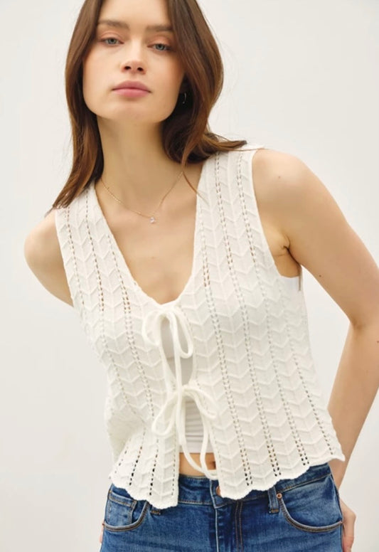 Marin WAVY KNIT TIE FASTENING VEST-Off White