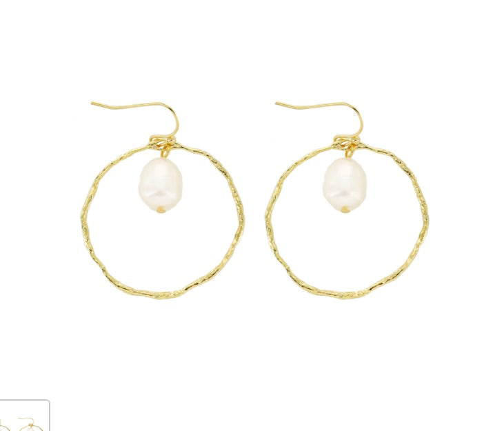 Nox Gold Pearl Earrings