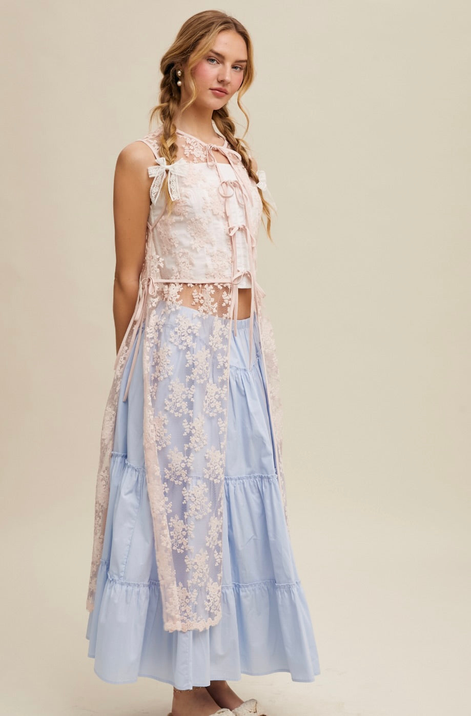 Maisie Sheer Floral Embroidered Lace Vest-Mute Pink