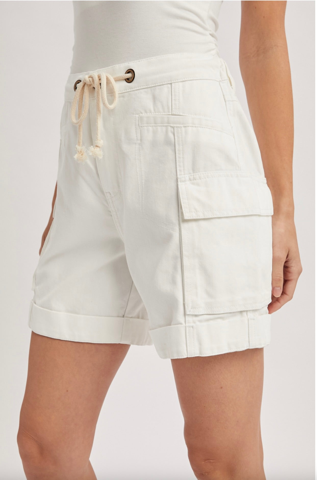 Ecru DENIM CARGO SHORTS WITH DRAWSTRING