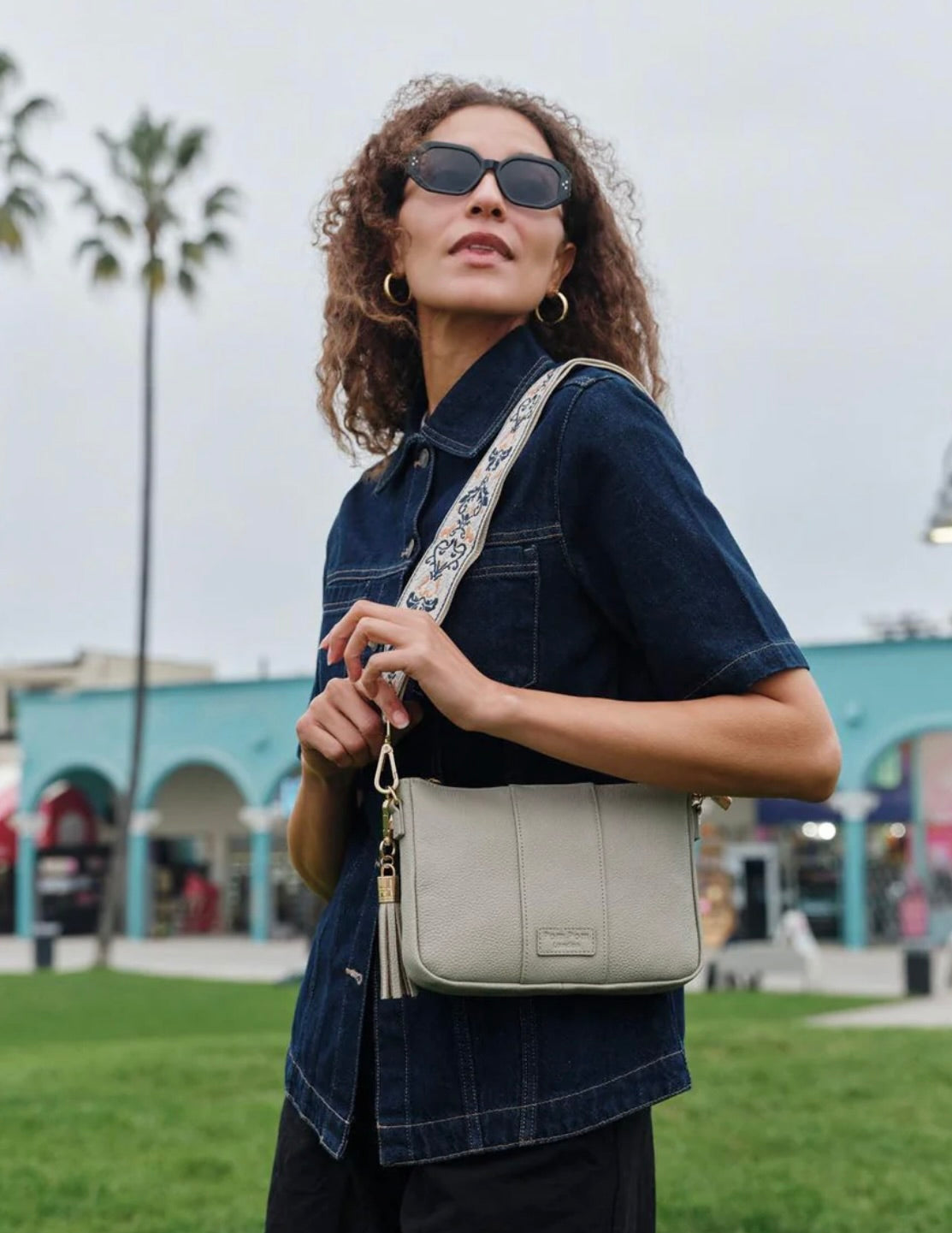 City Slim Crossbody Bag Stone