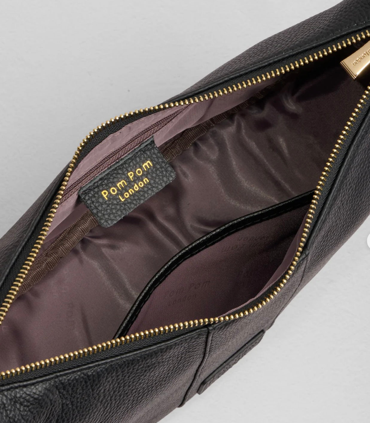 Sutton Sling Bag Black