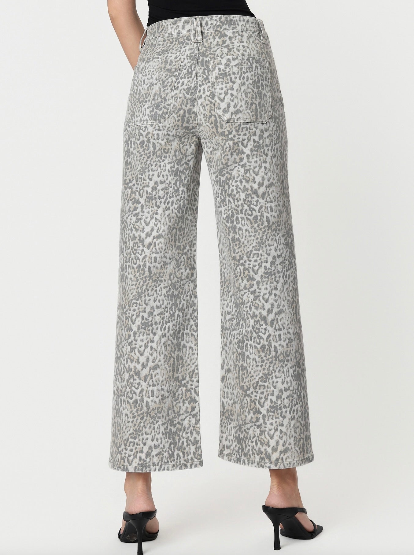 High Rise Patch Pocket Leopard Print Baggy Wide Jeans