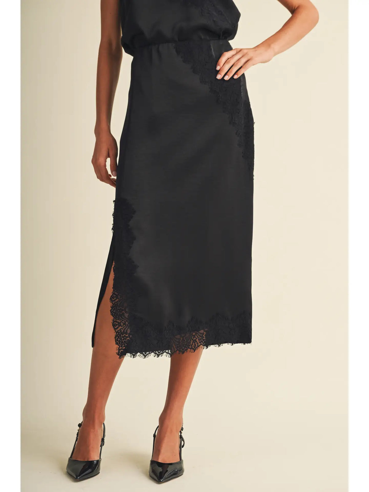 Lace-Inset High-Slit Column Skirt-Black