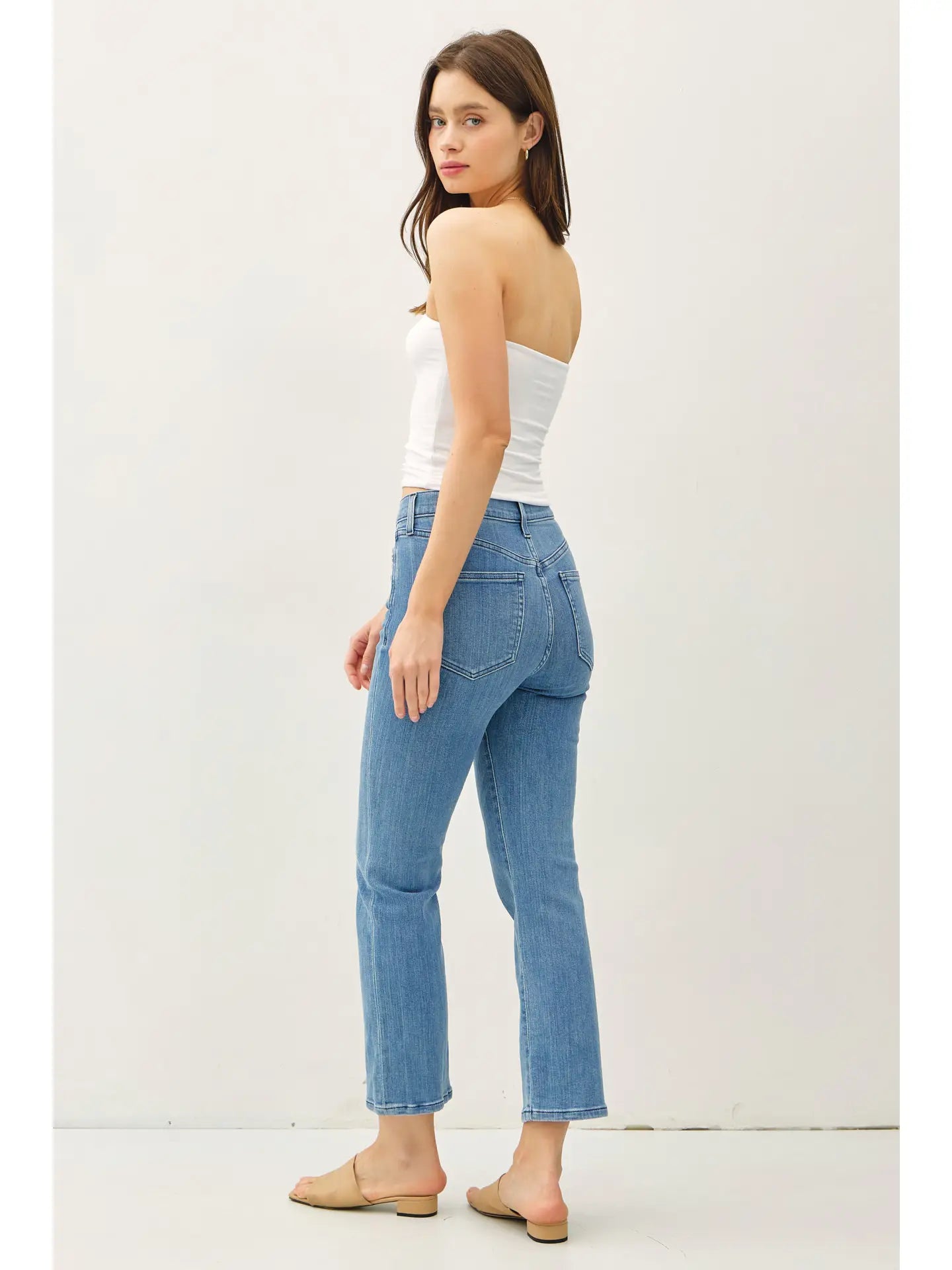 New Shade [Soft Core] Basic Bandeau Top-Off White