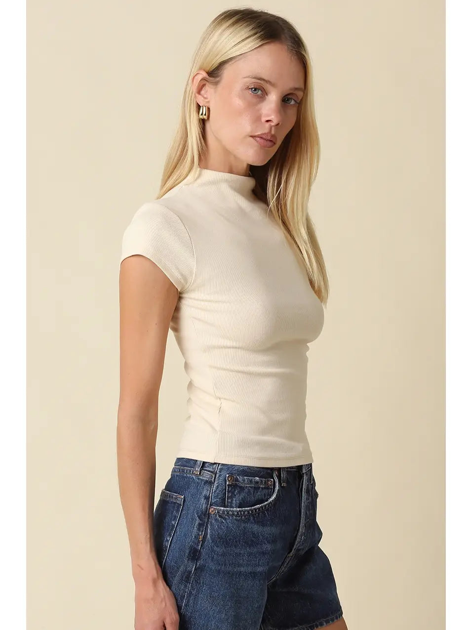 Anora Neck Knit Top